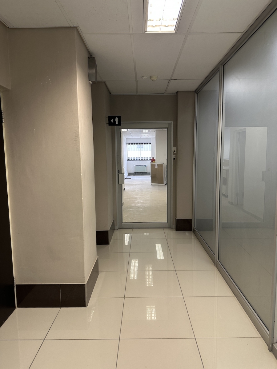 To Let commercial Property for Rent in Mowbray Western Cape